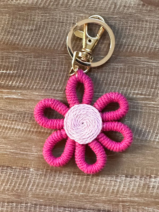 Daisy keychain